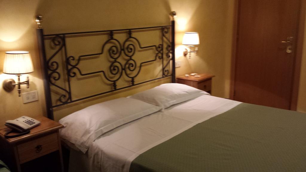 Hotell Fidene *