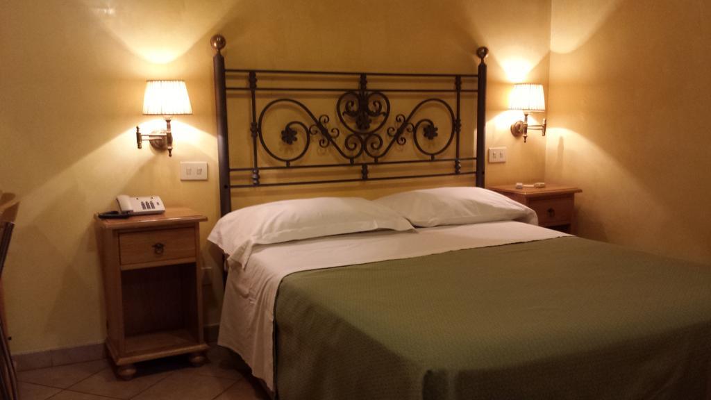 Fidene Hotell